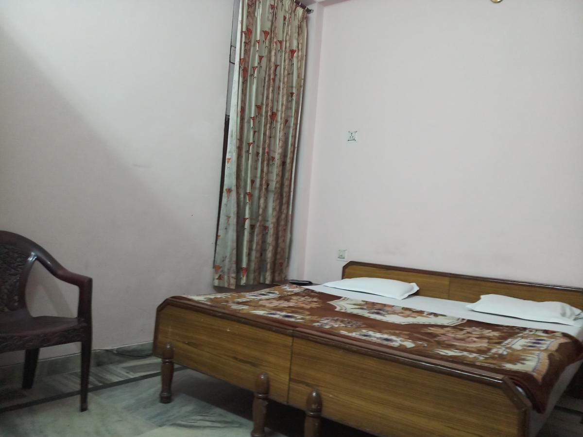 Hotel Satkar, Haridwār Екстериор снимка