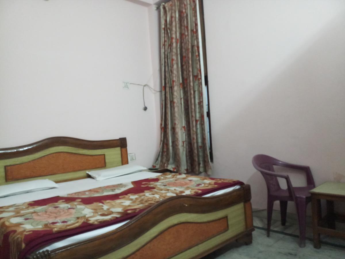 Hotel Satkar, Haridwār Екстериор снимка