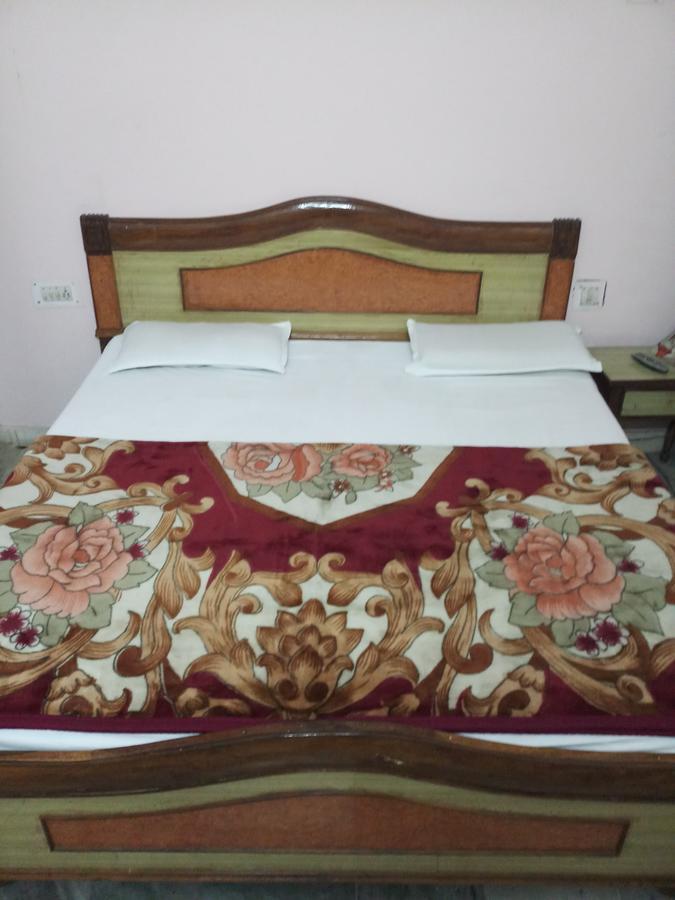 Hotel Satkar, Haridwār Екстериор снимка